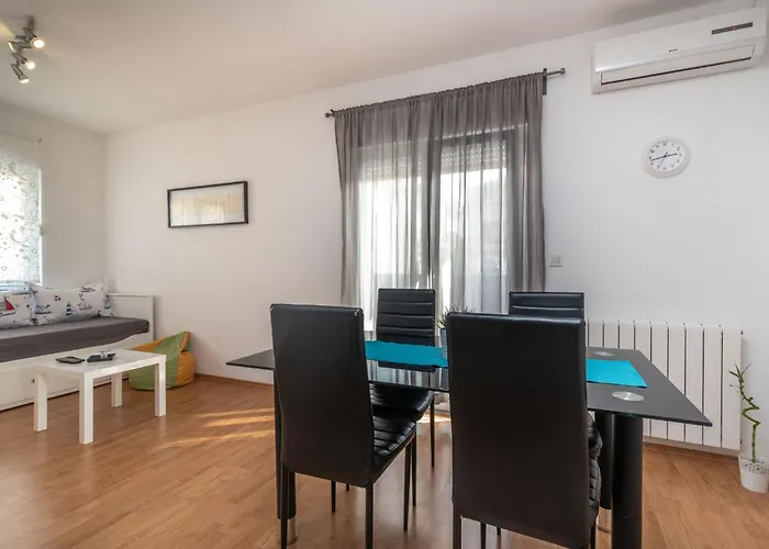 Superior-apartment Mit Einem Schlafzimmer In Strandnaehe By Interhome Apartment *