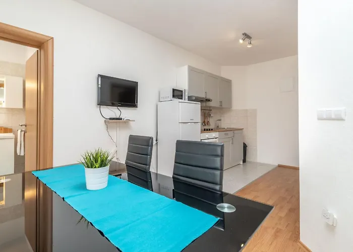 Apartment Superior-apartment Mit Einem Schlafzimmer In Strandnaehe By Interhome Trogir