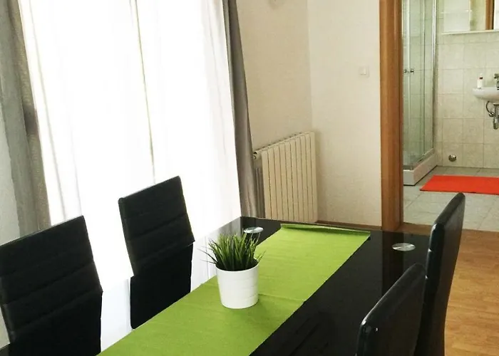 Superior-apartment Mit Einem Schlafzimmer In Strandnaehe By Interhome Trogir