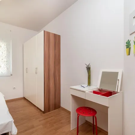 公寓 Superior-apartment Mit Einem Schlafzimmer In Strandnaehe By Interhome