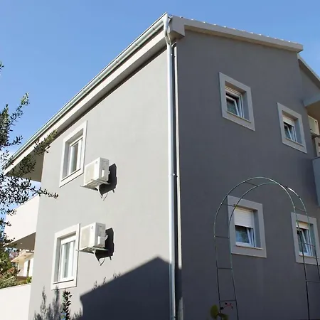 Superior-apartment Mit Einem Schlafzimmer In Strandnaehe By Interhome 公寓 *