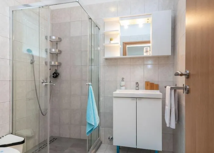 Superior-apartment Mit Einem Schlafzimmer In Strandnaehe By Interhome