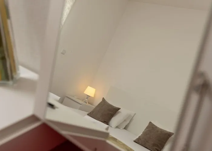 Superior-apartment Mit Einem Schlafzimmer In Strandnaehe By Interhome Trogir